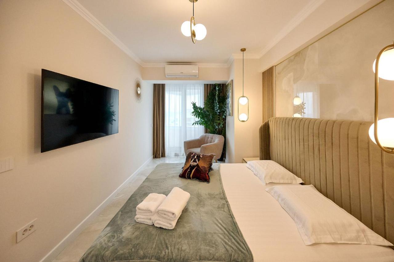 Wave N' Sea Apartment In Infinity Beach Resort - Parking Mamaia Exteriör bild