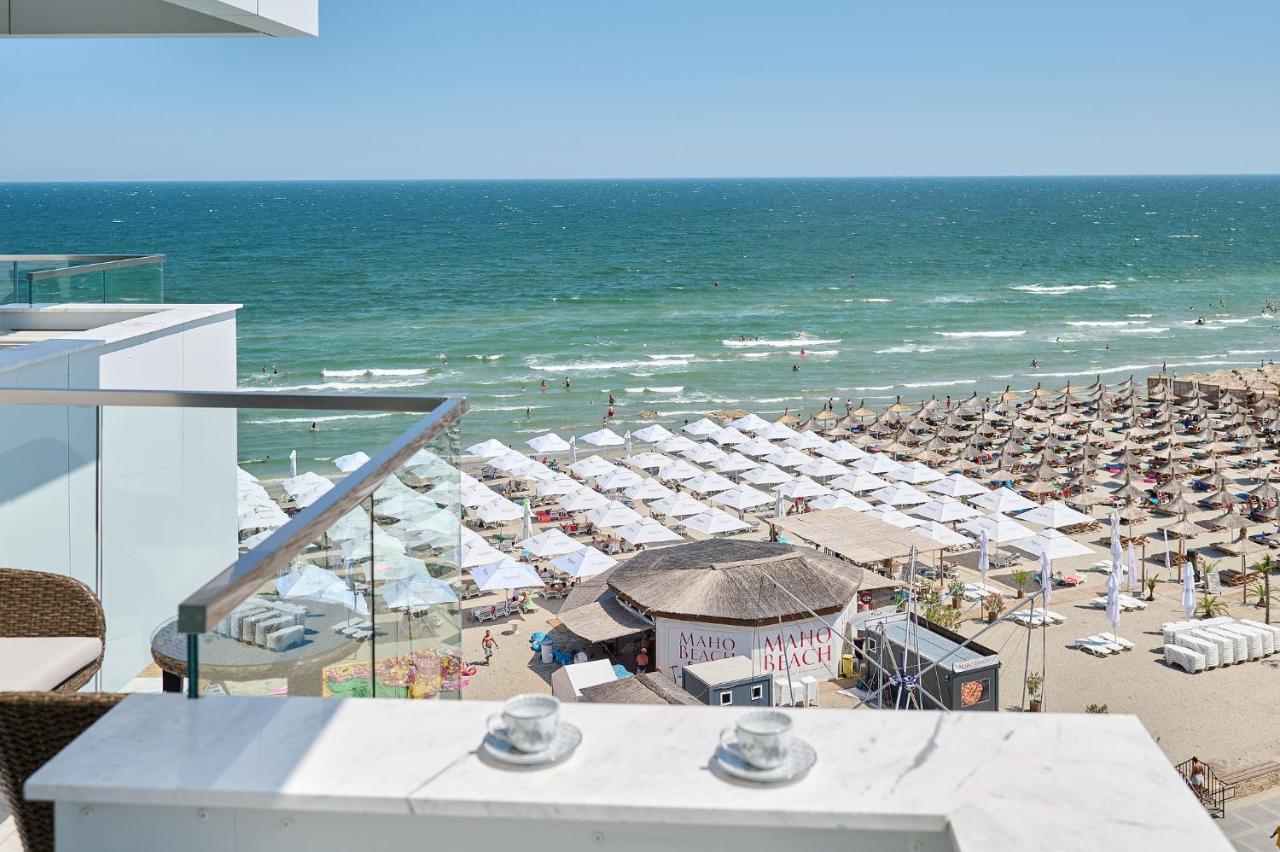Wave N' Sea Apartment In Infinity Beach Resort - Parking Mamaia Exteriör bild